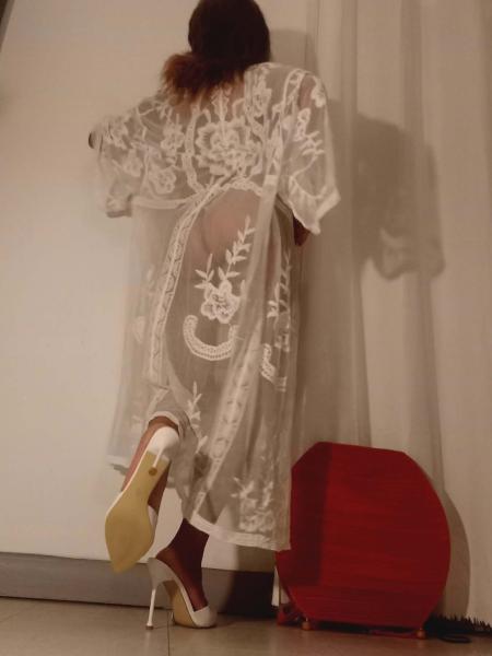 Succulente et excitante escorte
