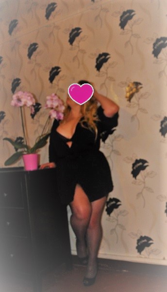  Jolie jeune femme sur Marseille