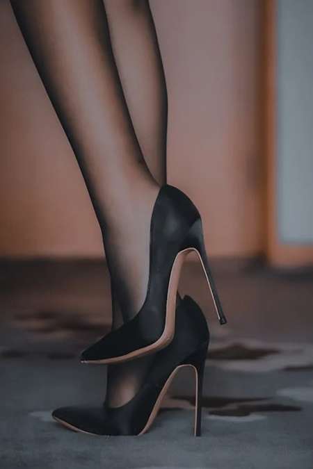 Pour Femme Dominatrice