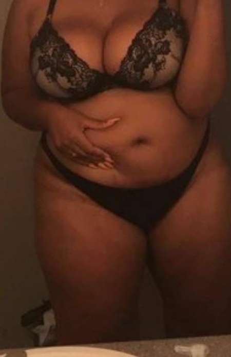 coquine chaude ronde