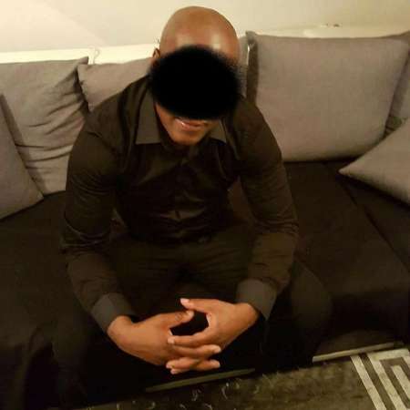 Homme black marié pour............FEMME