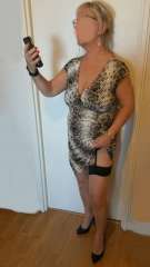 couple sexagenaire dominatrice et lopette soumis